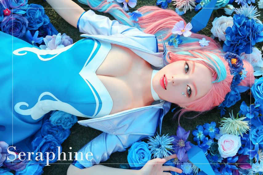 코스프레 에키홀릭