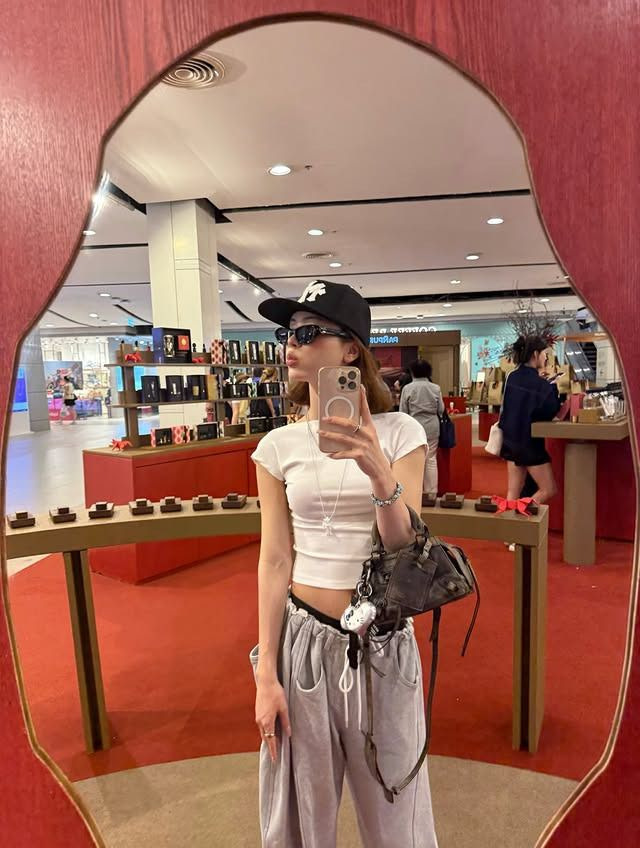 여장남자 이데가미 바쿠 근황