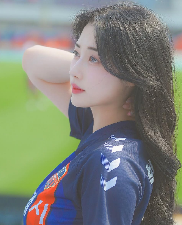 박민서 레드 핑크 모노키니 모음