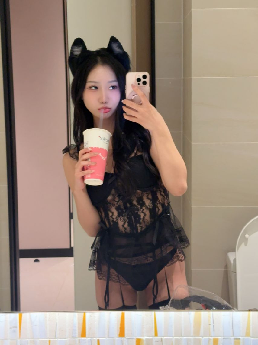 섹시 고양이 채솔 화장실 란제리 셀카