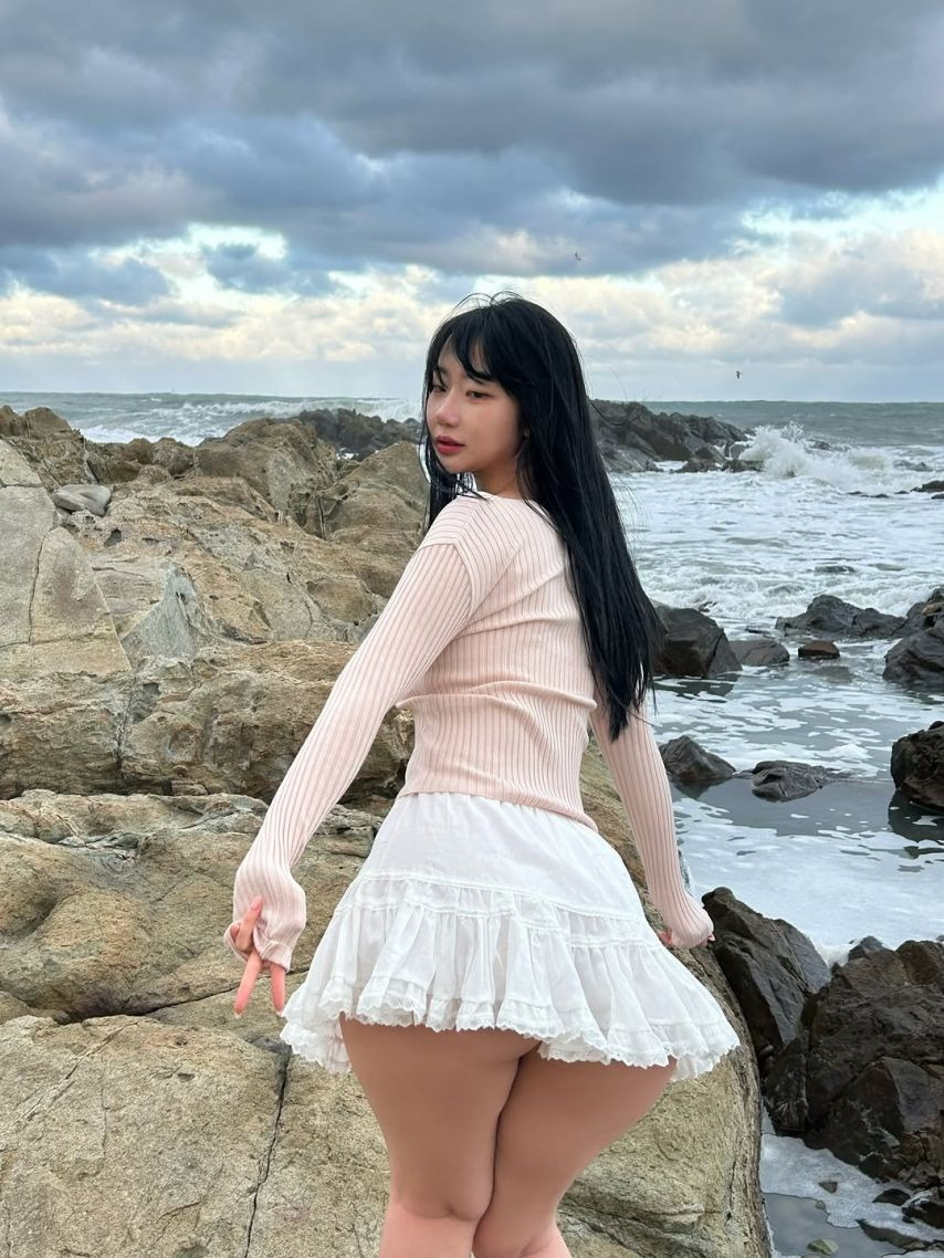 바닷가 놀러간 꿀벅지 신나린