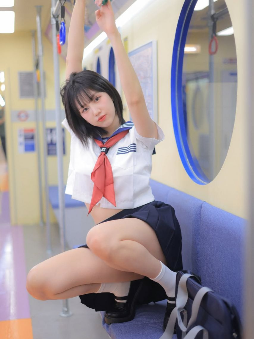 지하철 등교길 교복 유치땅