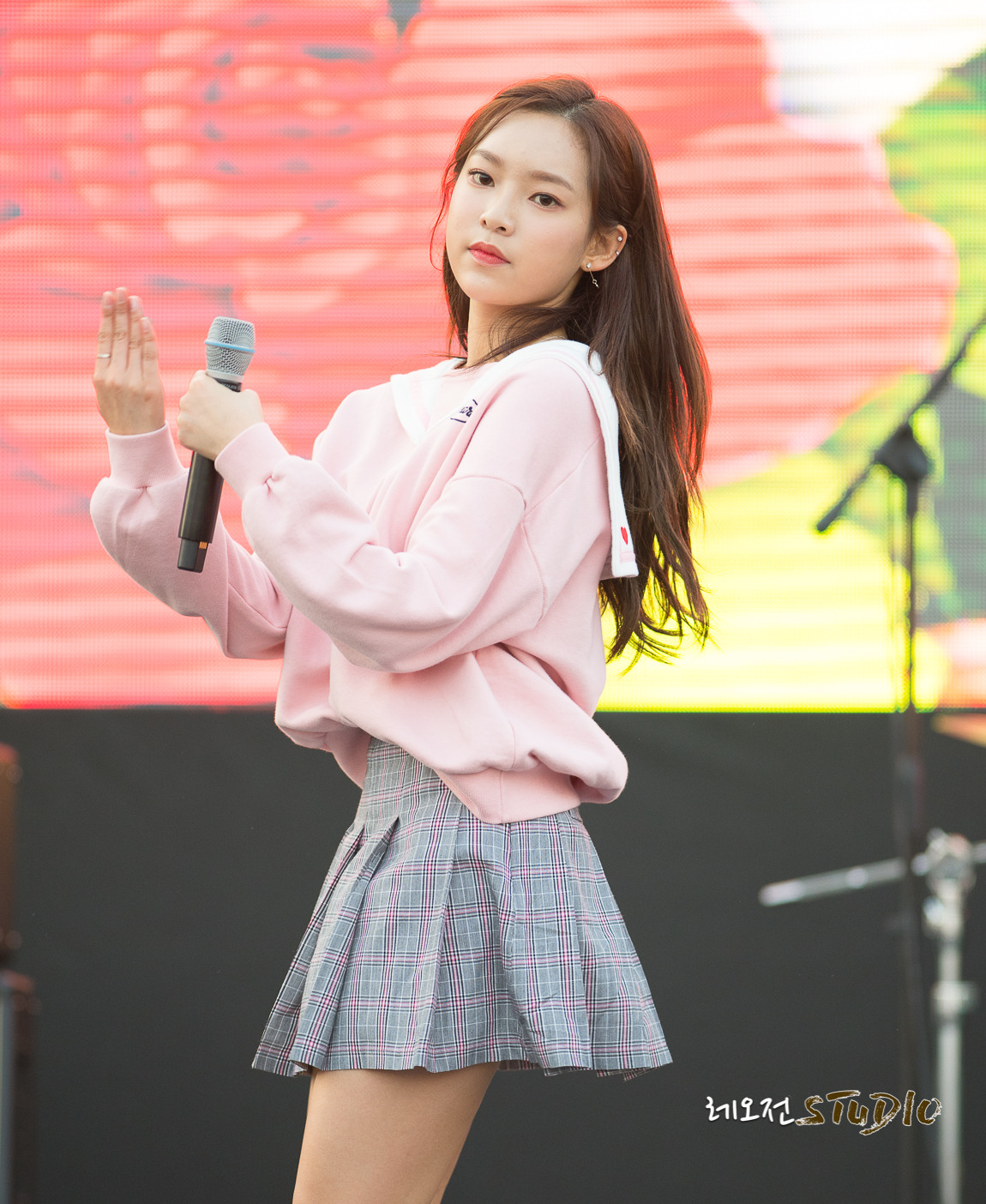 995478335A26B56124AFB4