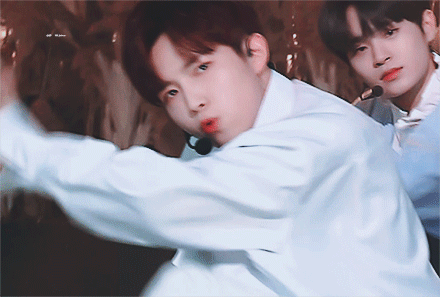 오늘 인기가요 김재환 얼굴... | 인스티즈