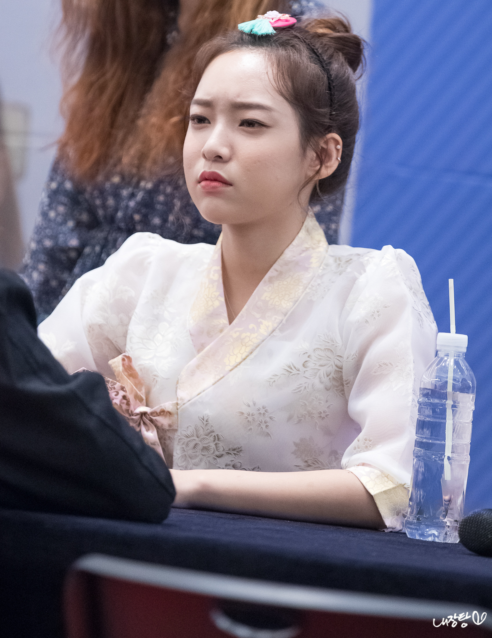 9942B13359DA35591AAA93