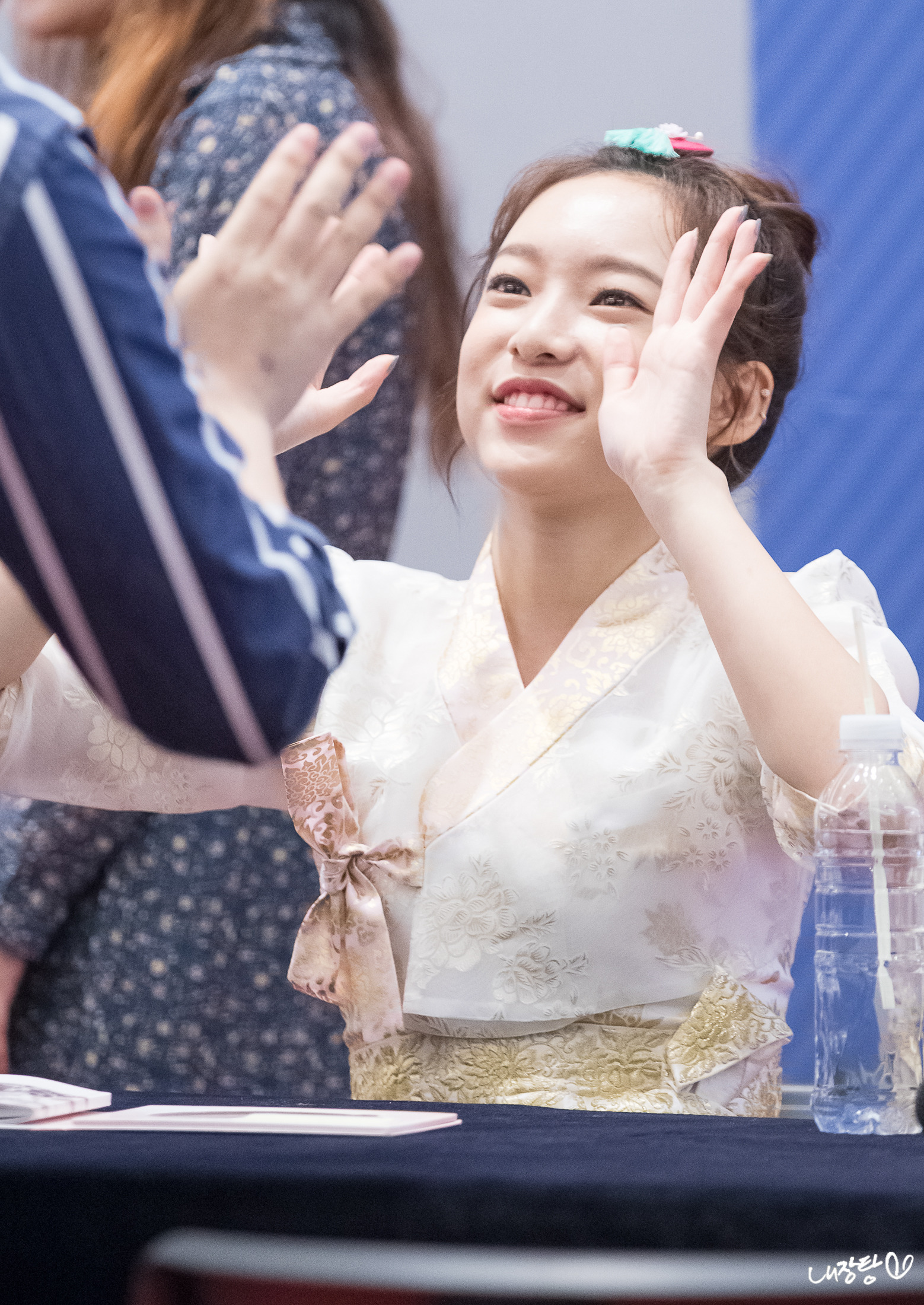 99E3283359DA35510C72FB