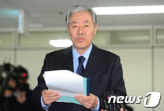 국정농단 사태의 핵심인 최순실 씨의 변호인 이경재 변호사. /뉴스1 © News1 이광호 기자