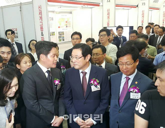 디에프스토리 이미지