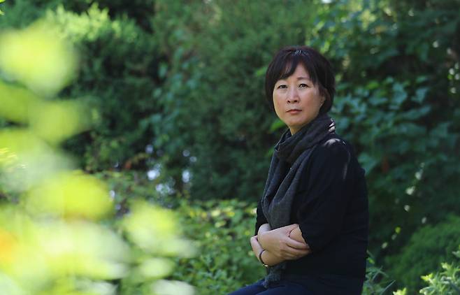 남자가 전쟁터 나가기 전에 위안부 여자를 안아보는 게 뭐가 잘못이냐 | 인스티즈