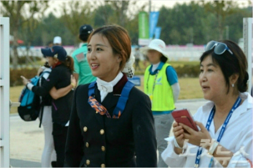 최순실(오른쪽) 씨와 그의 딸 정유라 씨 (사진=자료사진)