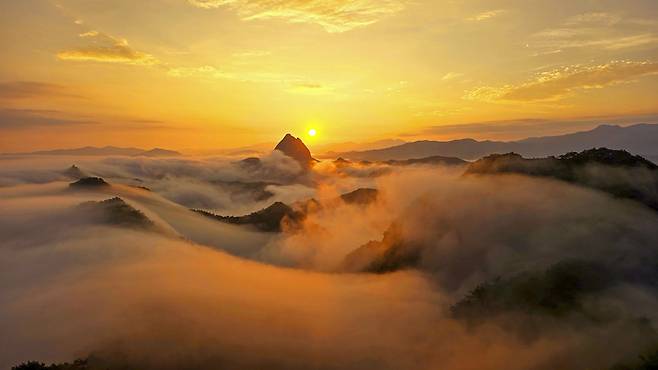 2025 대한민국 관광공모전 사진부문 금상 ‘마이산 일출과 운해’ / 사진 = 한국관광공사