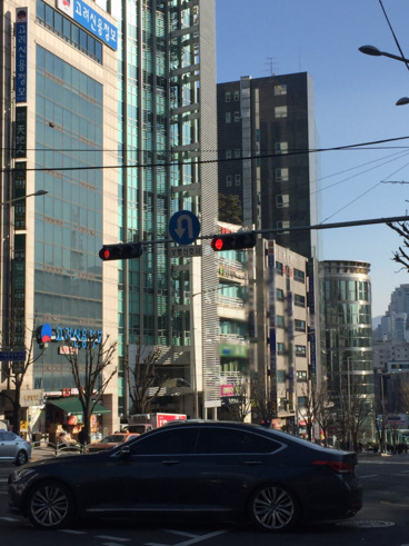 ’법조 1번지’로 불리는 서울 서초동에 변호사 사무실들이 들어서 있다./전효진 기자