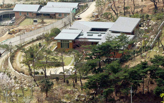 2009년 4월, 경남 김해시 진영읍 본산리 봉하마을의 노무현 전 대통령 사저의 모습. /출처=조선DB