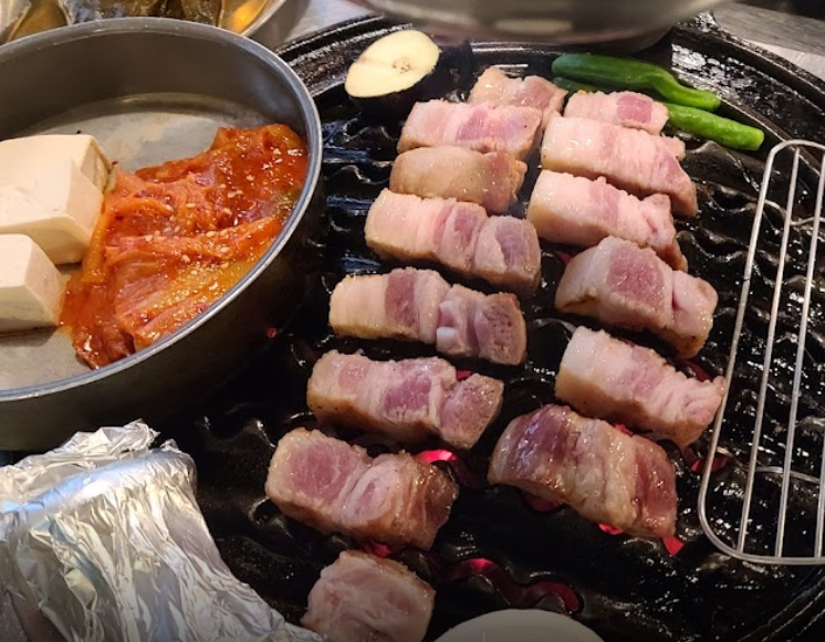 생방송투데이, 먹킷리스트 이베리코흑돼지 '눈꽃돼지'위치는 ? 서울맛집 성수맛집