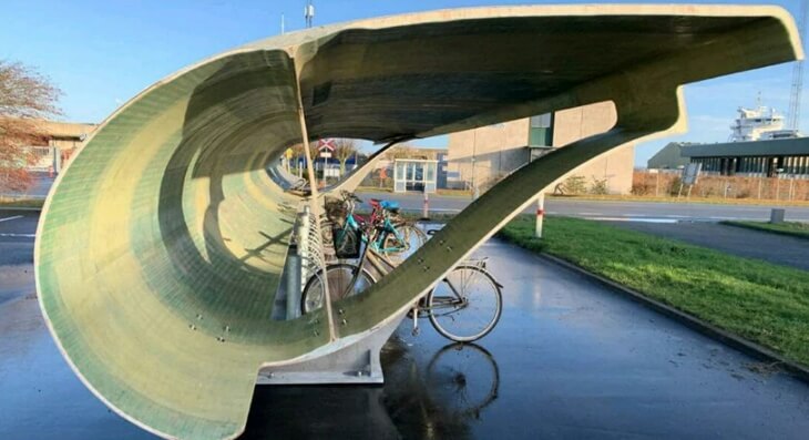 덴마크, 버려진 풍력 터빈 날로 자전거 쉼터 활용 Denmark is repurposing discarded wind turbine blades as bike shelters