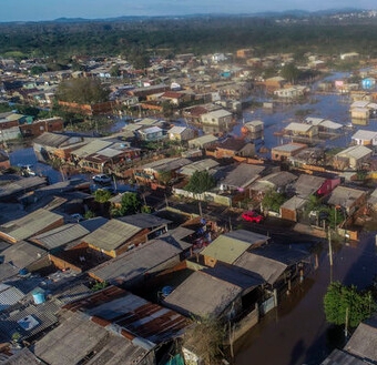 브라질 사이클론으로 12명사망 마을 침수
