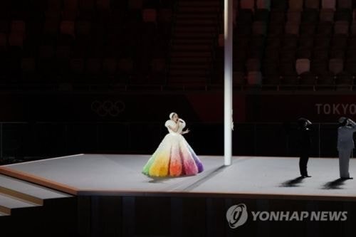 북한, 日올림픽 기미가요 제창에 