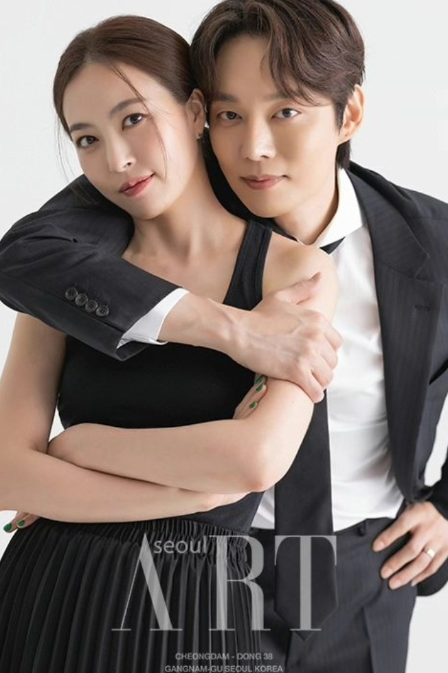'뜨거운 신혼' 심은진전승빈, 결혼 1주년 맞아 웨딩화보 공개