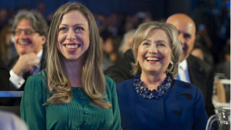 델타 포스,  첼시 클린턴 체포 Delta Force Arrests Chelsea Clinton