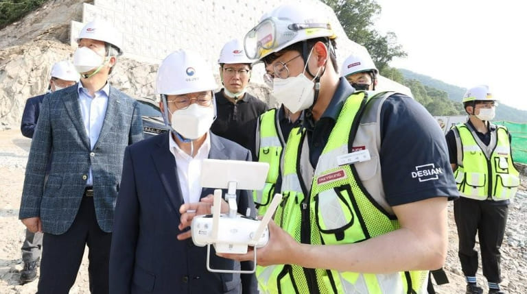 “스마트 건설안전 지원 시범사업” 공모...첨단 안전기술 확산·촉진 [국토교통부]