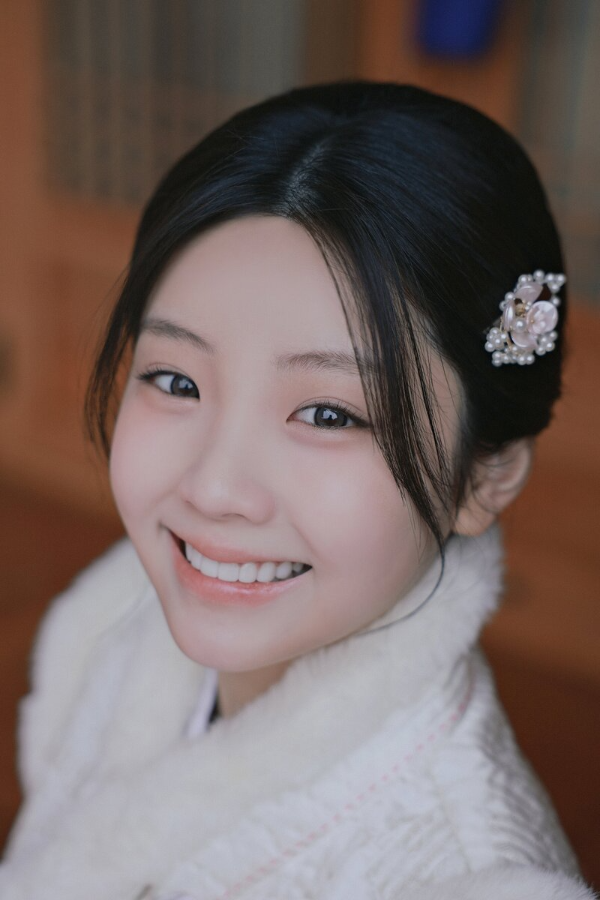 ILLIT · 아일릿 · アイリット - 원희 · WONHEE