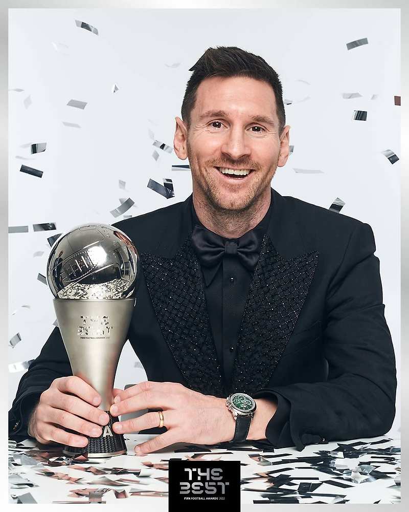 [오피셜] 월드컵 우승 이끈 메시, FIFA 올해의 선수상 수상