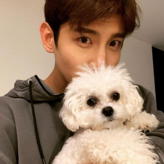 최강창민, ︎아내와 같이 만든 트리? 결혼 후 깨볶는 달달 일상