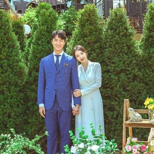 김동준 나이 축구선수 와이프 부인 아내 결혼 자녀 가족 고향 군대 연봉