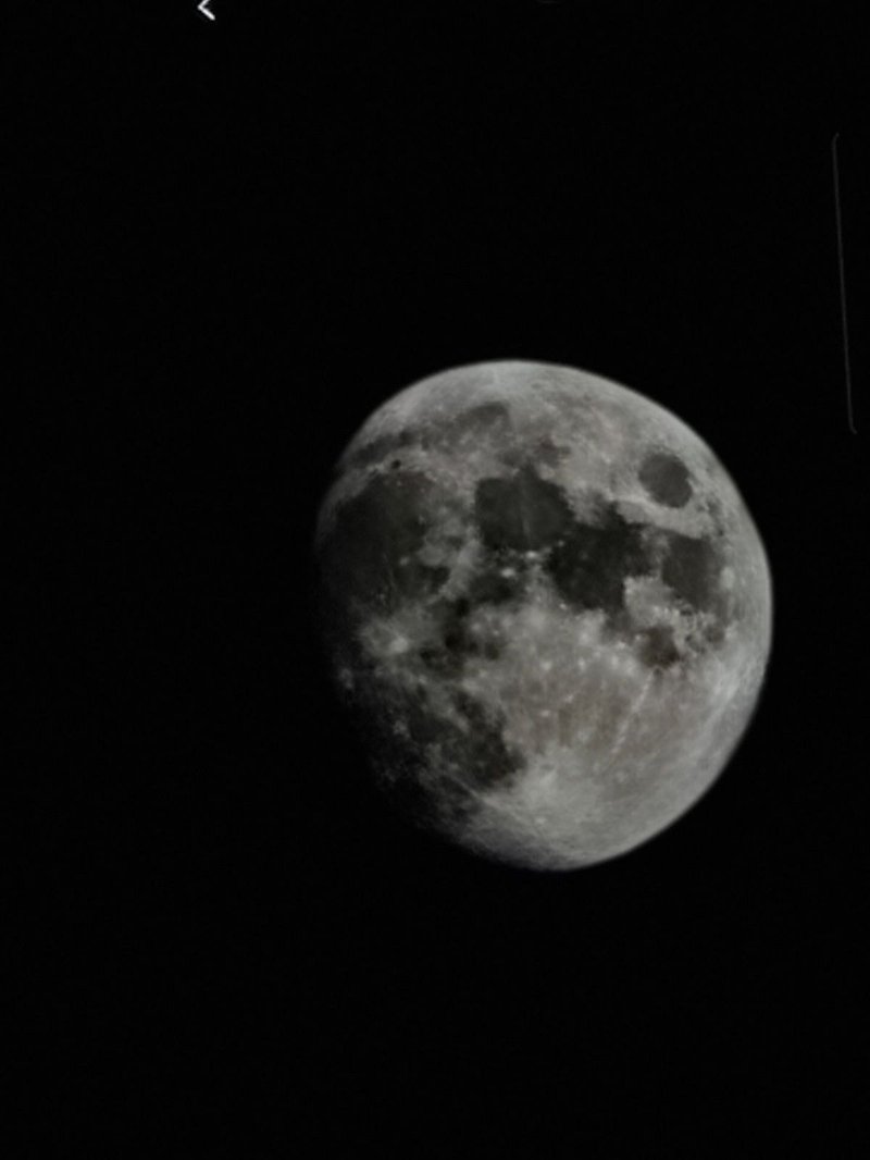 갤럭시 S21시리즈와 노트20으로 찍은 달 사진 논란