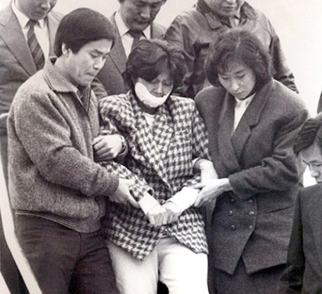 KAL858기 폭파사건 항공기 동체 수중서 확인