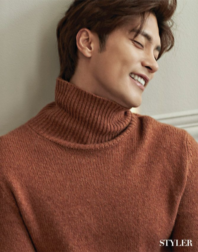 성훈 나이 배우 프로필 결혼 여자친구 고향 성형 본명 키 가족 키스마크