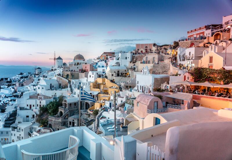 Exploring the Charm of Santorini: A Travel Guide