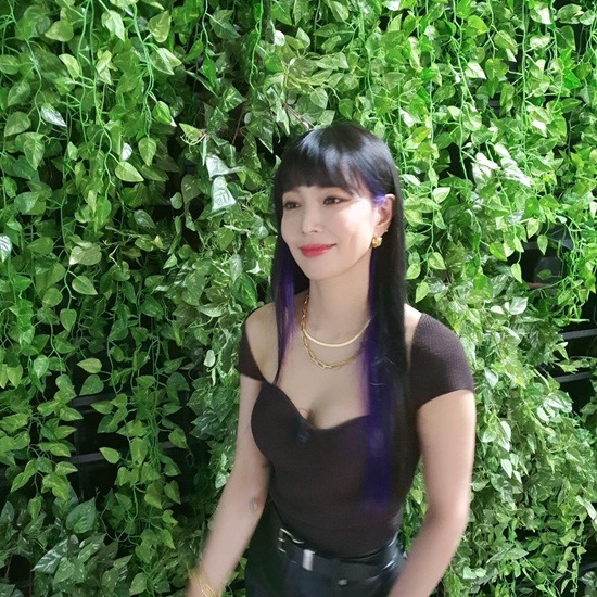 보아, 게임 속 여전사 같은 자태!  36세 안 믿기는 시크한 매력 [사진]