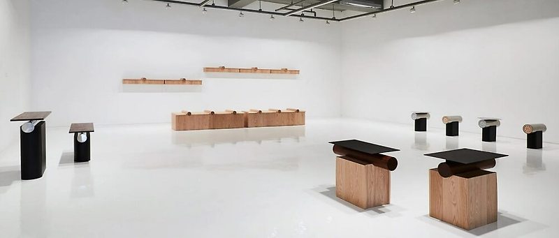 고대 한옥 모델을 재해석한 '헤리티지 시리즈' ㅣ NFT로 판매되는 나이키 트레이너 jung-hoon lee's latest furniture series is a nod to ancient korean architecture ㅣ Nike set to develop virtual trainers