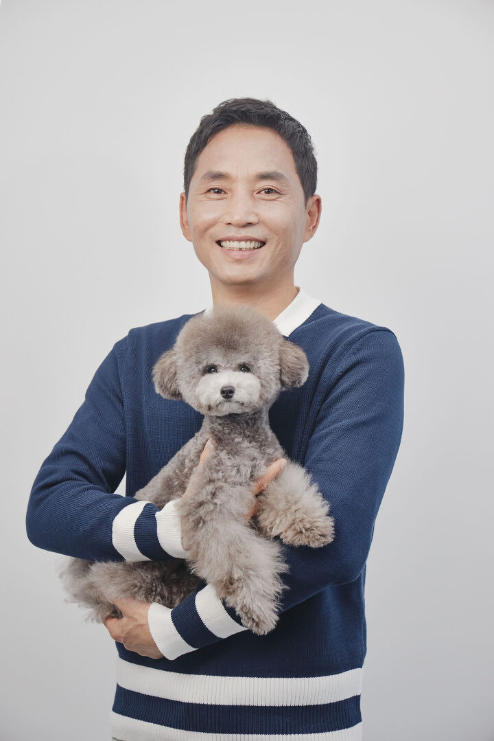 방송출연 유명 반려견훈련사 이찬종 강제추행 성추행 혐의로 피소