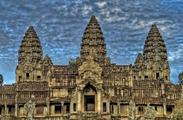캄보디아 역사/수도/도시/문화/관광/전망 에 대해 알아보기