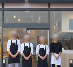 대전 관평동 김밥 바르다김선생 리정헤어 미용실 근황 영업 중지 이유 인스타 리뷰 교사 사망