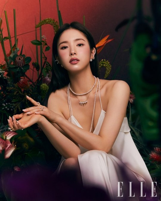 신세경, 건강美 그리고 우아한 매력! [화보]