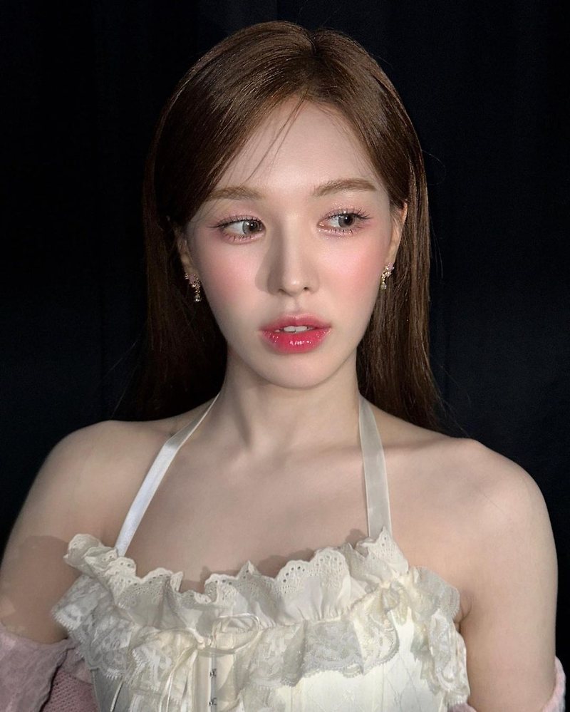 '친구따라 오디션 갔다가 캐스팅된' 레드벨벳 웬디가 GPA 4점 만점에 3.9점, 오바마 상 수상의 수재임을 밝혔다.