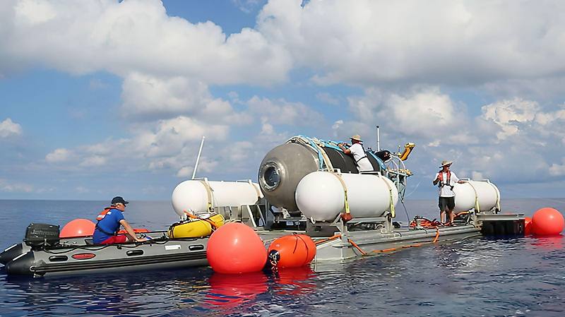극한상황 3800m 해저 '타이타닉 잠수정' 생존 가능성은?...찾아도 인양 쉽지 않아: 인양방법은 VIDEO: How CAN Titan submarine be saved at 12,500ft?