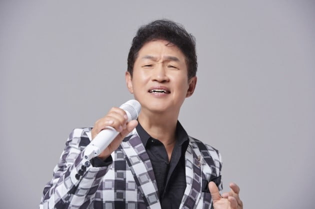 김범룡 나이 가수 프로필 부인 아내 와이프 크리스강 결혼 국적 자녀 가족