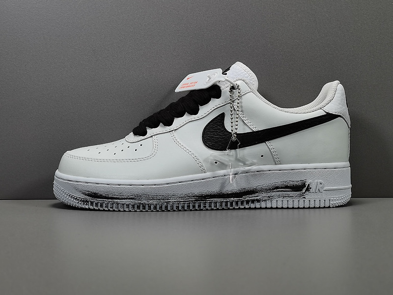 [PIECEMINUSONE x NIKE] 피스마이너스원 X 나이키 에어포스1 지드래곤 파라노이즈 2.0 DD3223-100