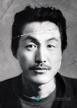 20세기 대한민국 근현대미술을 대표하는 천재화가,이중섭의 애틋한 가족이야기! 그리고 그의 삶을 들여다보다.