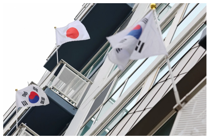 3.1절날 아파트에 일장기 소동후기 단 사람 정체 '일본인인 척하는 한국인?'