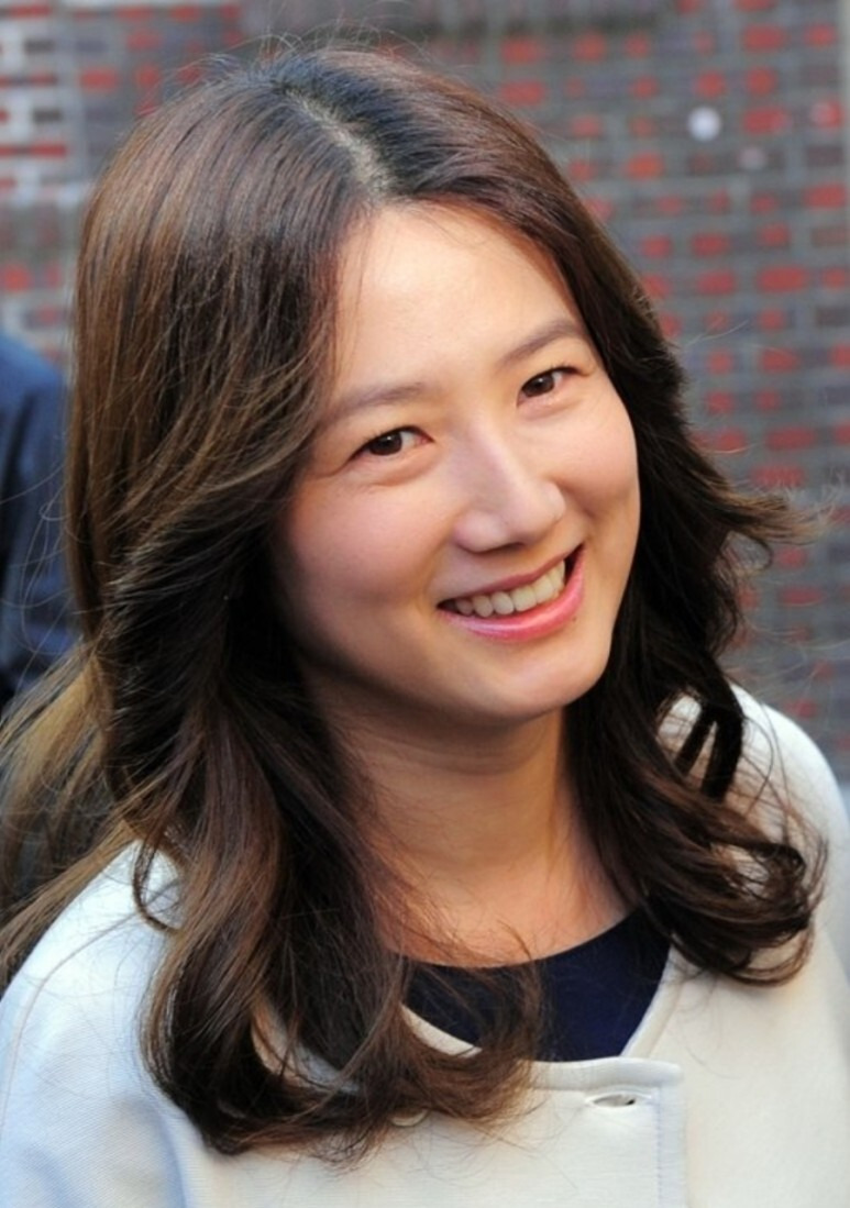 배우 심은하 근황 복귀 안태호 대표 누구 나이 학력 집안 남편 지상욱 지수빈 지하윤 바이포엠스튜디오와 계약설은?