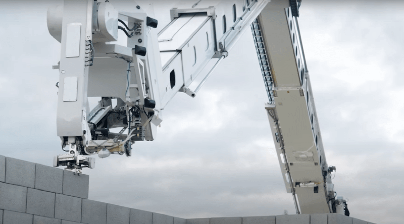 건설 로봇 성능을 최적화시켜 주는 레이저 트래커 VIDEO:Laser Tracker Optimizes Construction Robot Performance