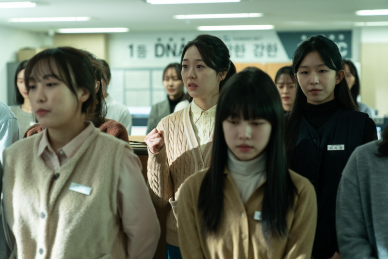 <다음 소희> 배두나·김시은, 본다는 것을 넘어 묻는다는 것...현장 실습생의 죽음