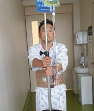 국민 마라토너 이봉주 난치병 투병..1년 6개월 만에 허리 폈다