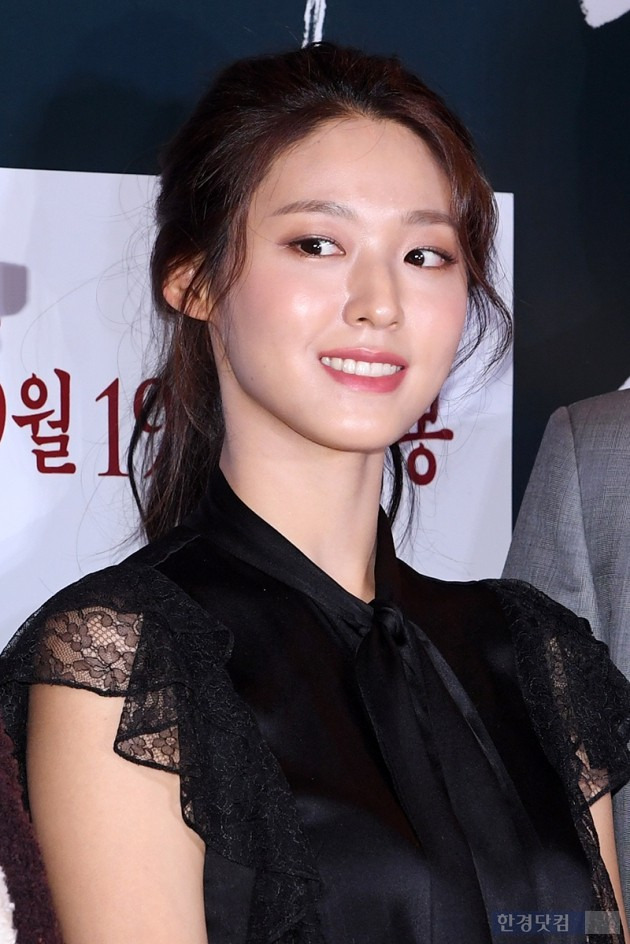 설현 김신영 'aoa 지민 절친' 태국 담배 광고 인성 근황