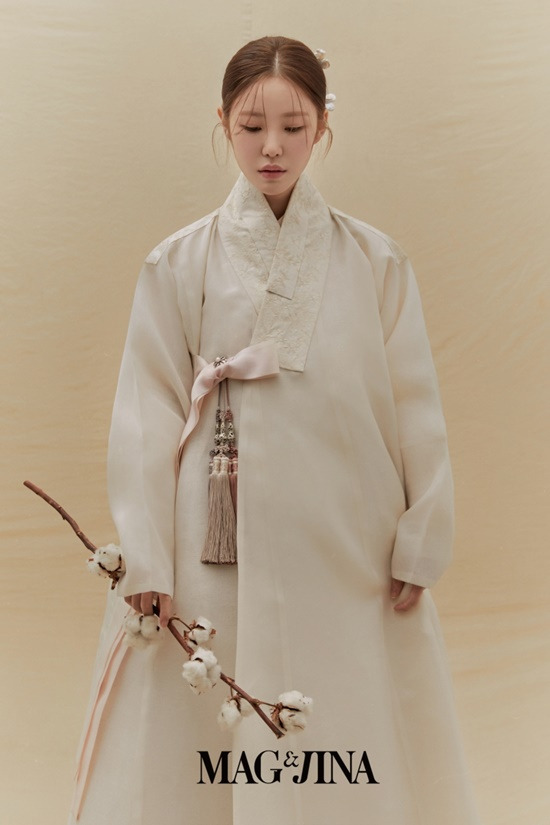 전효성, 우아한 한복 자태 